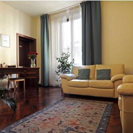 Aramis Deluxe Rooms Firenze Bagian luar foto