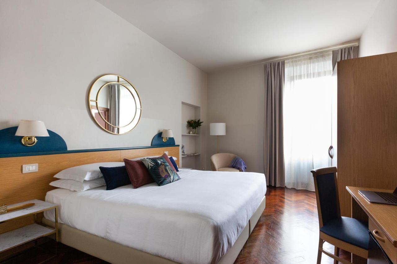 Aramis Deluxe Rooms Firenze Bagian luar foto