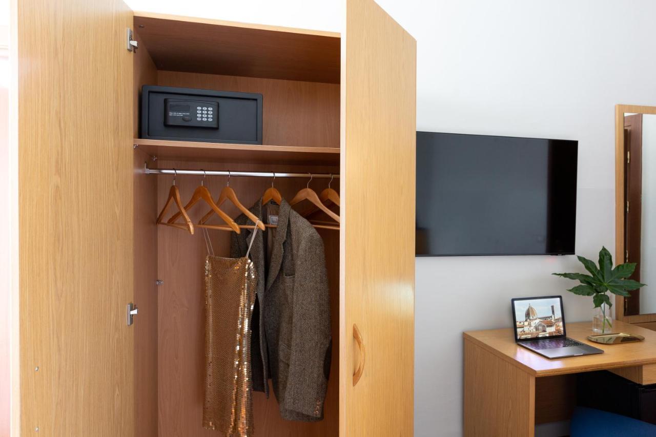Aramis Deluxe Rooms Firenze Bagian luar foto