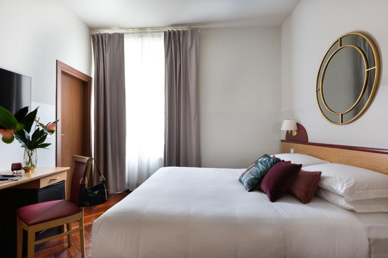 Aramis Deluxe Rooms Firenze Bagian luar foto