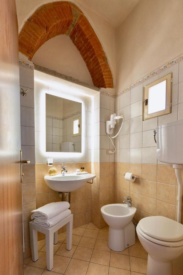 Aramis Deluxe Rooms Firenze Bagian luar foto