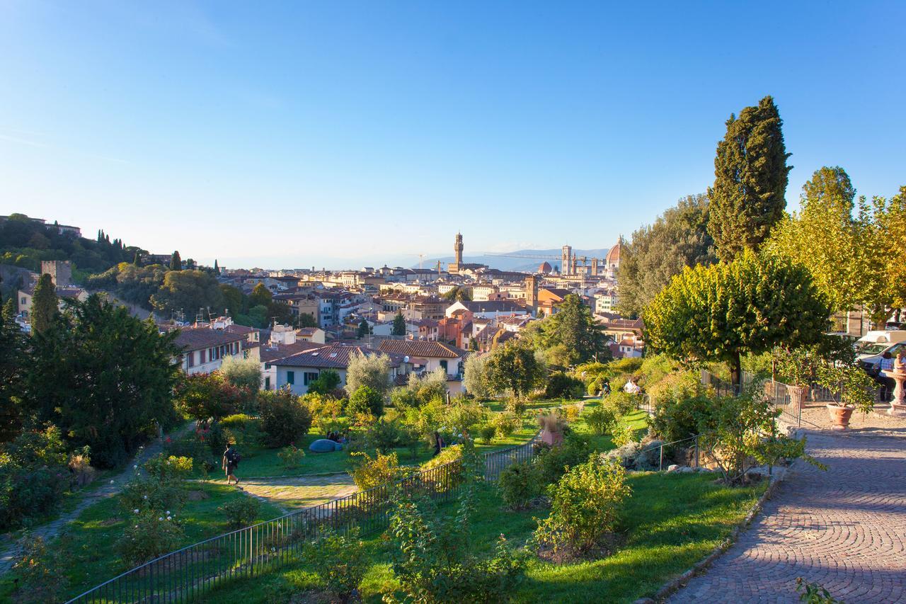 Aramis Deluxe Rooms Firenze Bagian luar foto